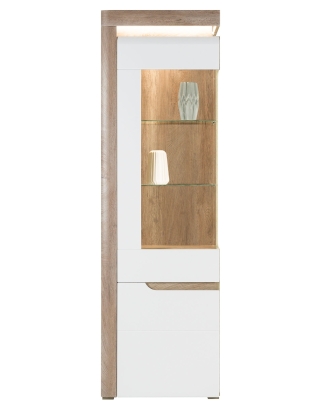 Vitrine rechts IRMA IM6